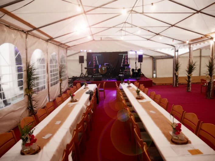 Stimmungsvolle Band für Zeltfeste in OÖ & NÖ – Livemusik für volle Tanzflächen