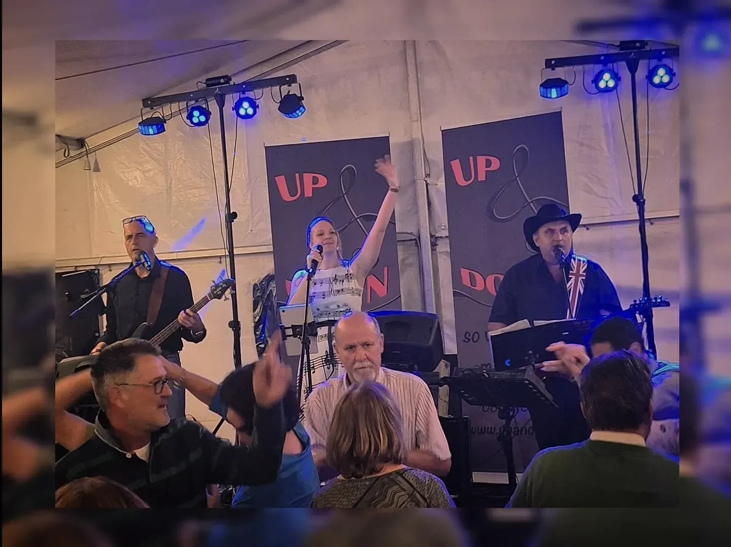 Stimmungsvolle Hochzeitsband in Hollabrunn – Live Musik für Ihre Feier