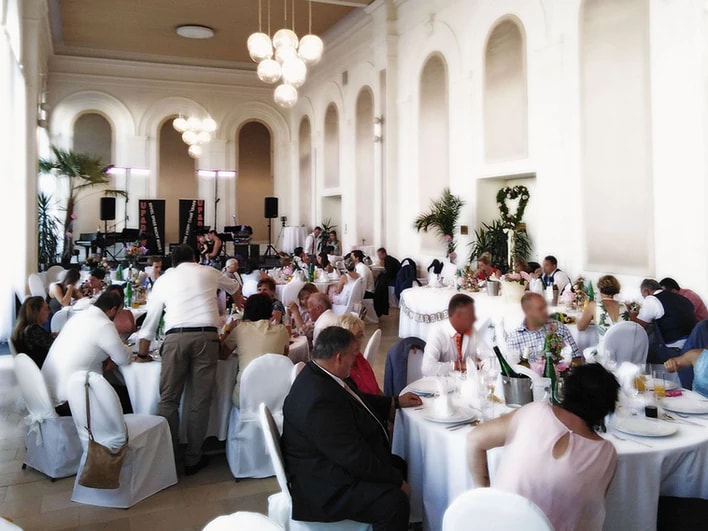 Hochzeitsband in Oberösterreich und Niederösterreich buchen – Up and Down Live-Musik